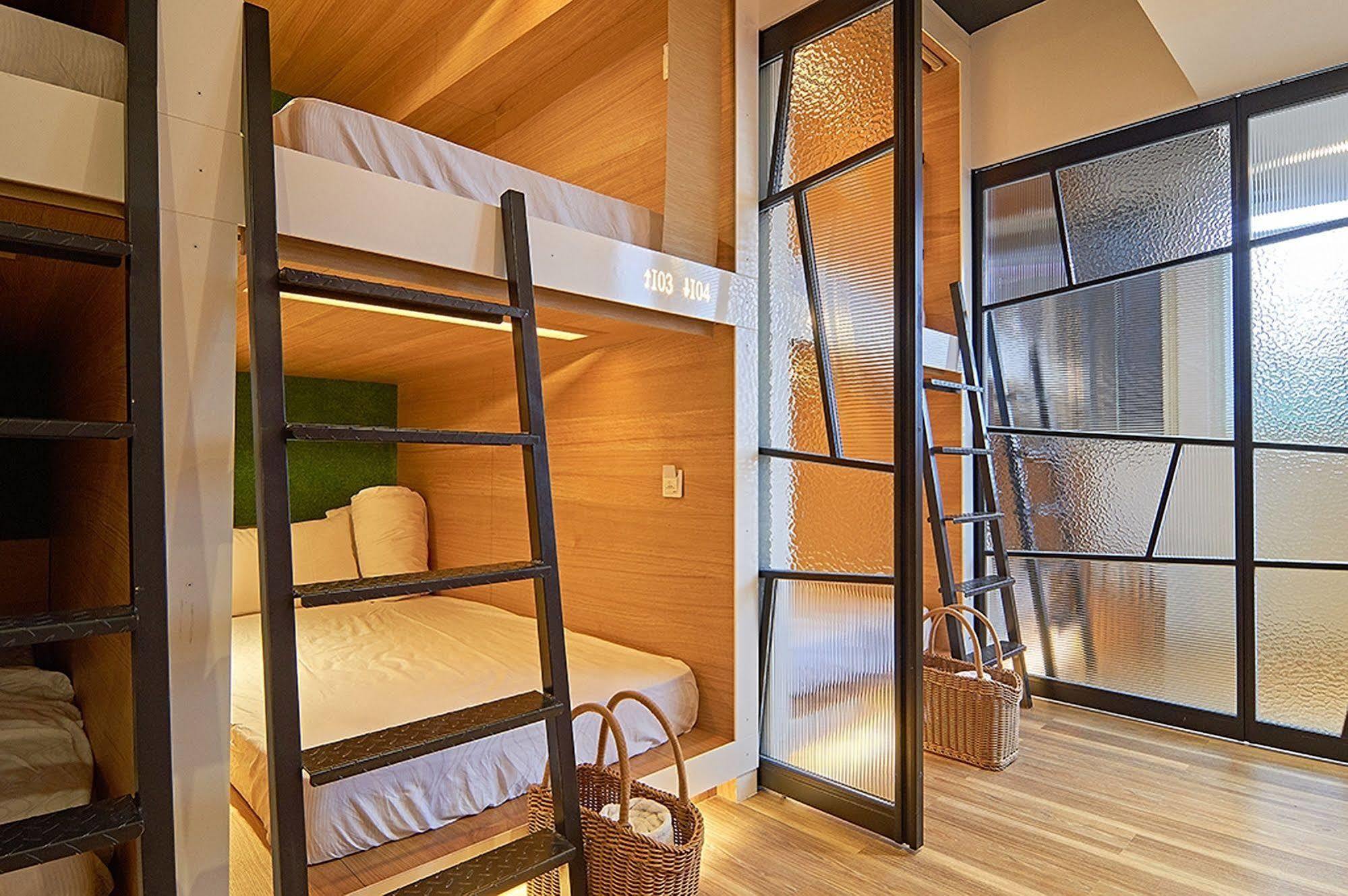 East Hostel Цзяоси Экстерьер фото