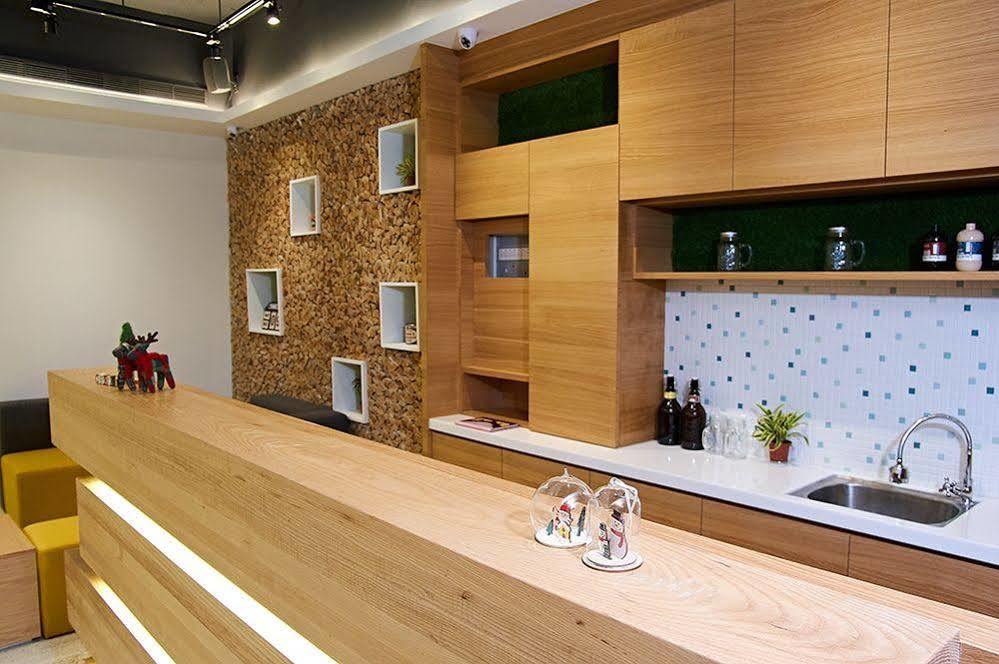 East Hostel Цзяоси Экстерьер фото